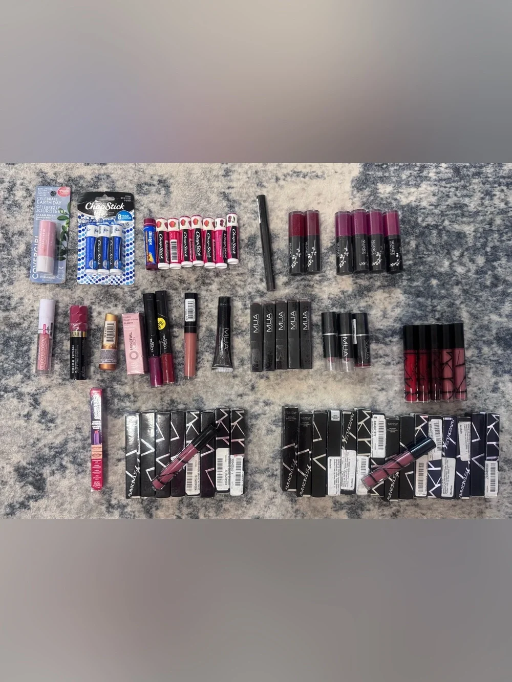 L’oreal Starway Lipstick Gloss Wholesale Bulk Makeup Cosmetics (Lot Of 64)